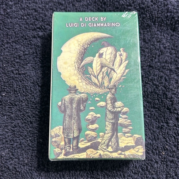 Surrealist tarot deck - Picture 3 of 5